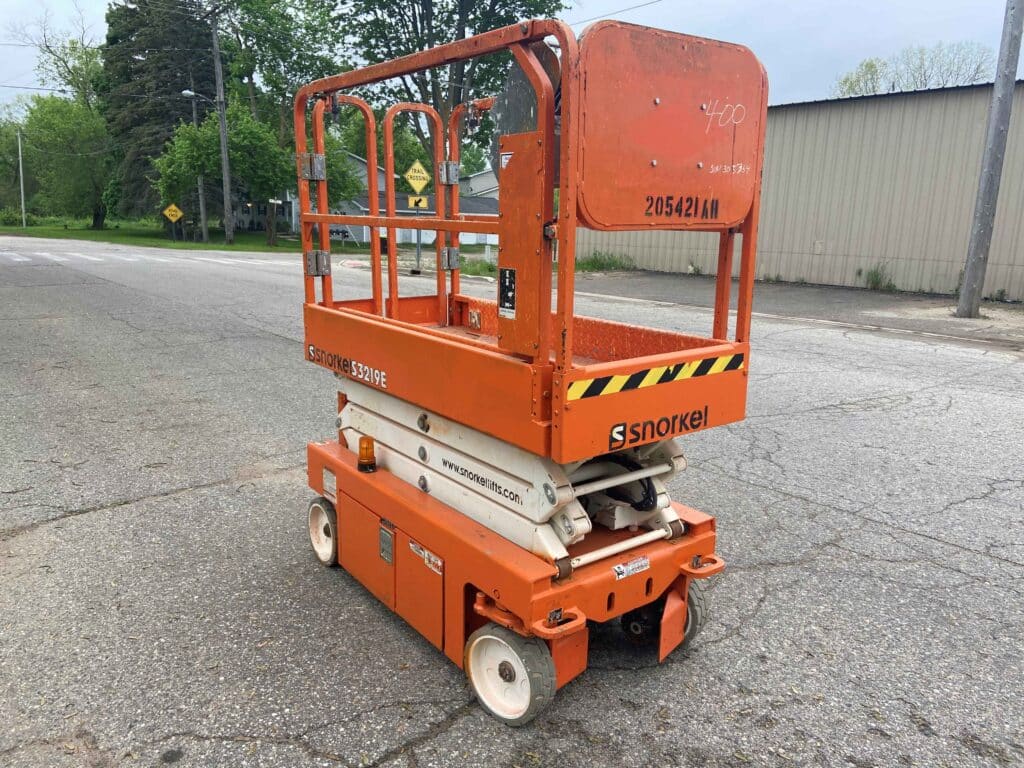 SN5 | Fox Equipment Rentals in Clare, MI