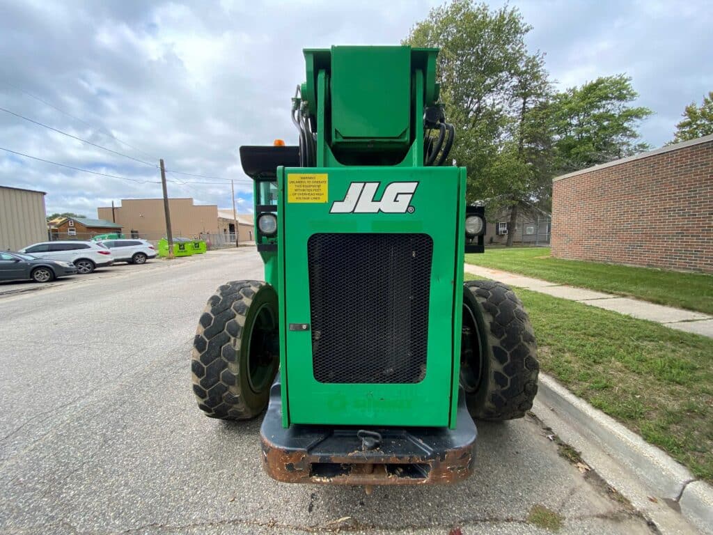 6.4 | Fox Equipment Rentals in Clare, MI