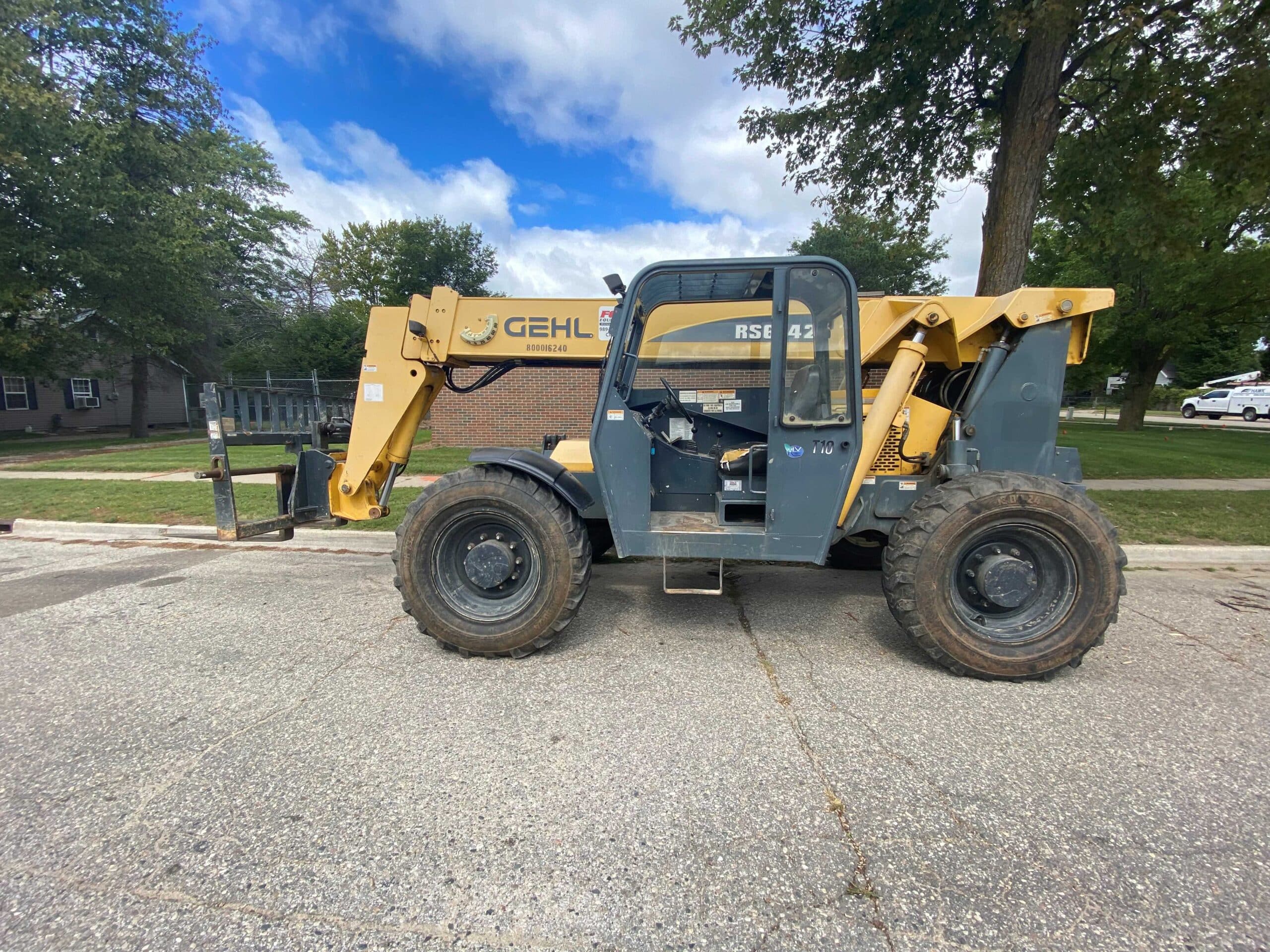 Featured image for “2014 Gehl RS6-42 Telehandler”