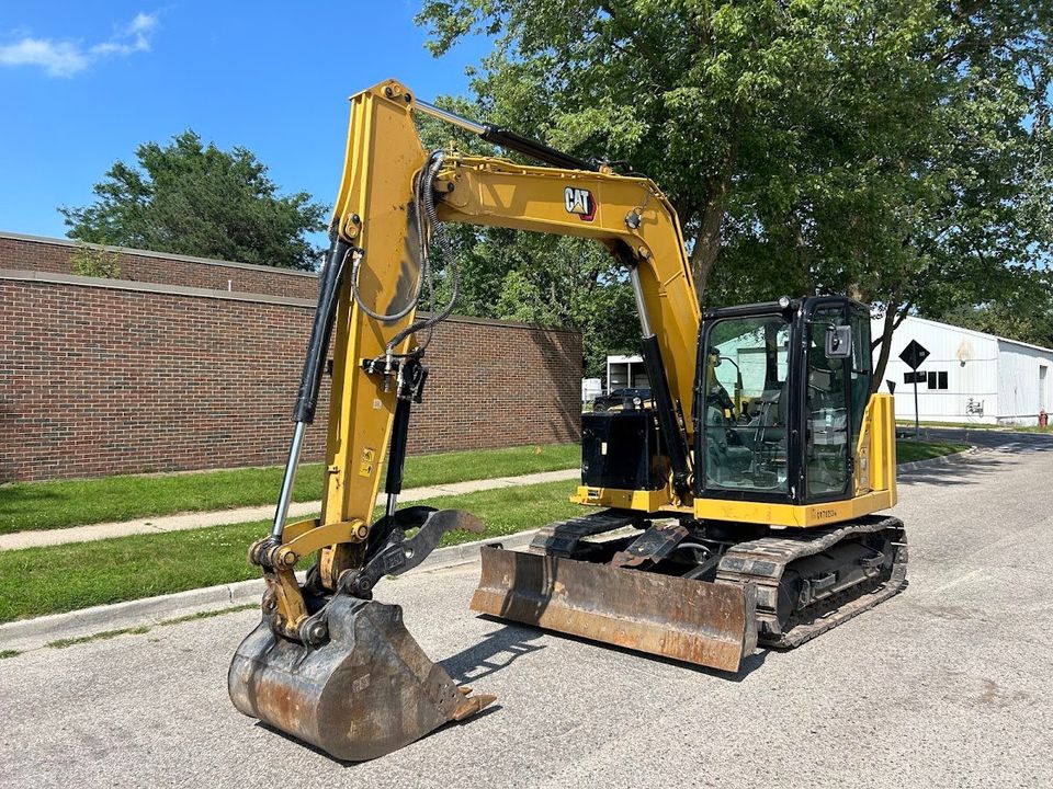 C8 | Fox Equipment Rentals in Clare, MI