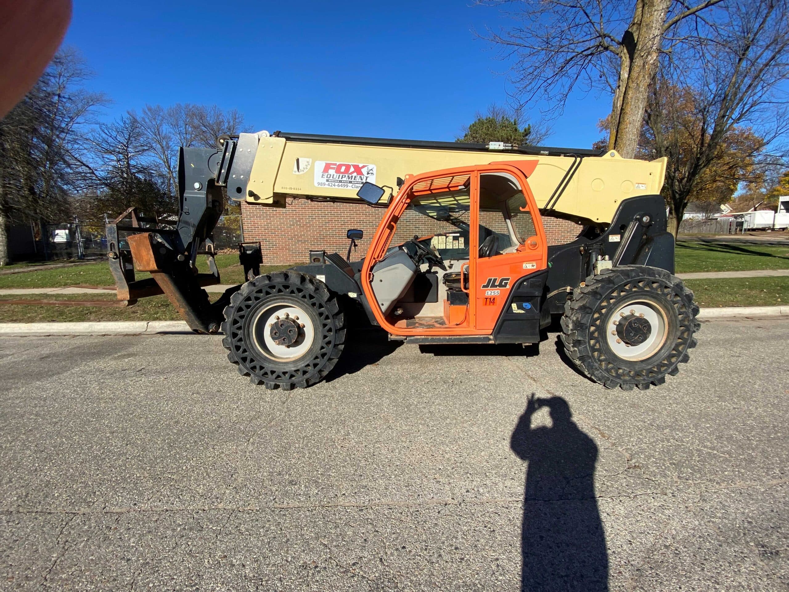 Featured image for “2017 JLG 1255 Telehandler 55′”